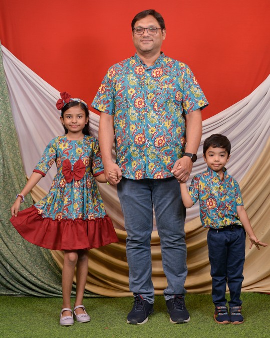 solo shoot-23 father kids matching outfits